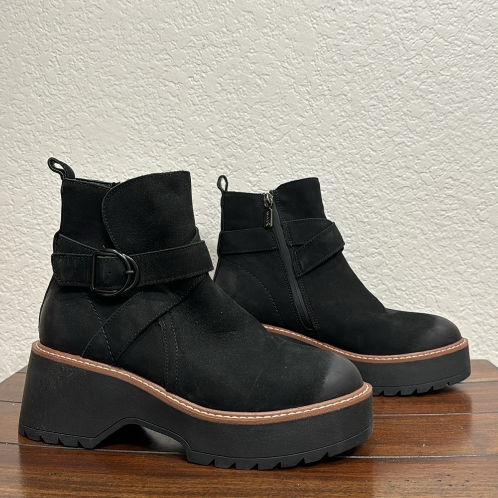 Blondo Giovani lack Suede Waterproof Boots Size 8.5 NEW - Picture 2 of 8